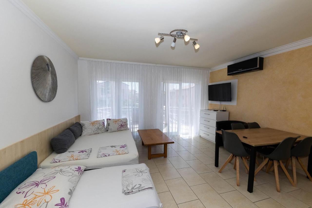 Apartmani Dea Crikvenica Exterior photo